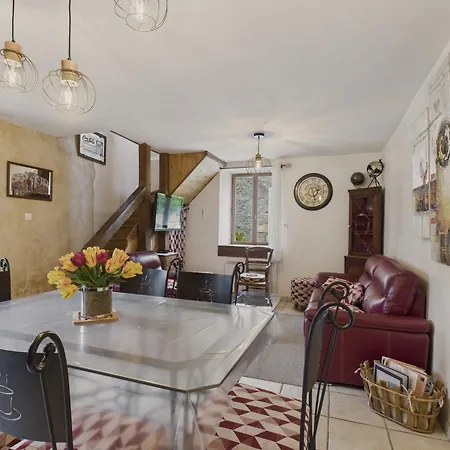 Holiday home Charmante Maison En Pierre Pour 6 -